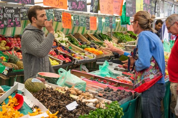 marche-rue-de-buci