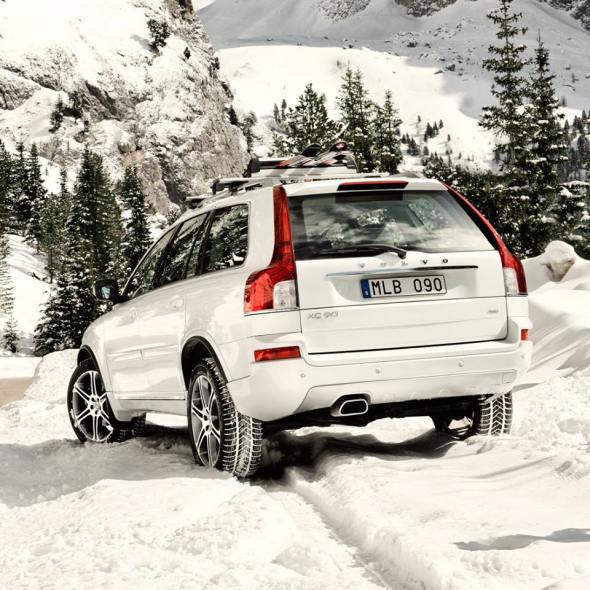 05_white_volvo