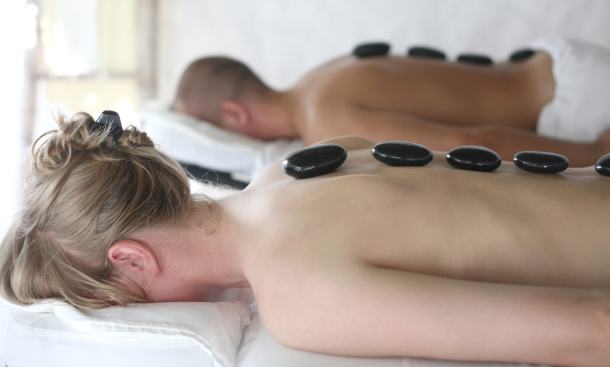couple-hot-stones