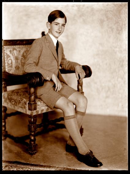 Petar II. Karađorđević, fotografirala ga je Antonija Kulčar Prut - Foto Tonka