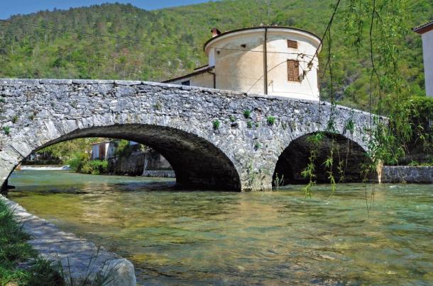 vipava-25