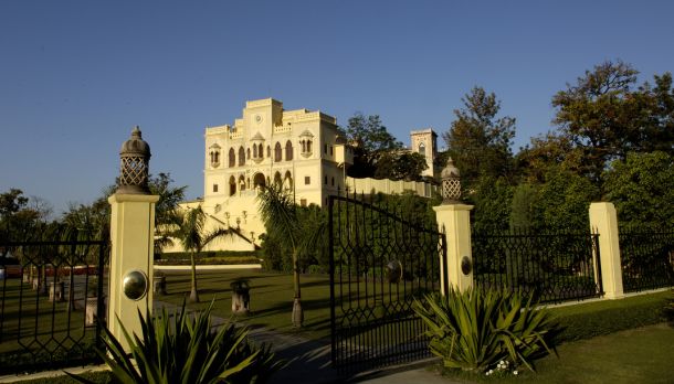 ananda-in-the-himalayas-1