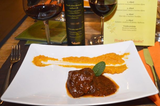 glazirani-juneci-obrazi