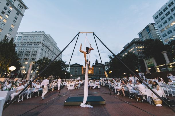 diner-en-blanc-portland