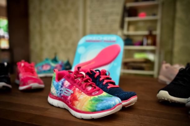 skechers