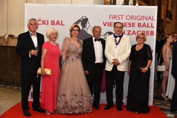 becki-bal-3
