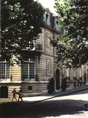 ysl-paris-sacha