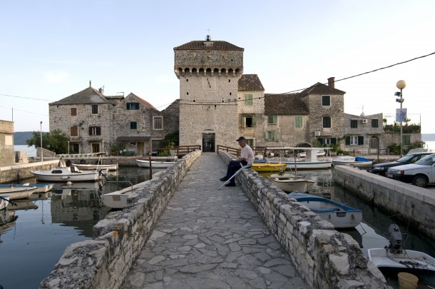 Kastilac Kastel Gomilica