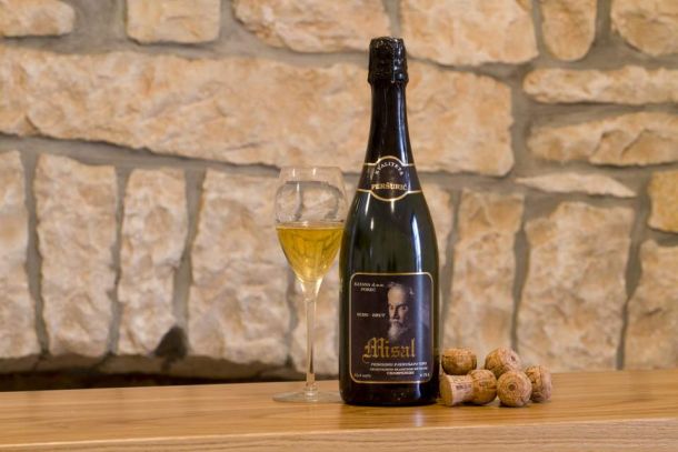 pjenusac misal vina persuric