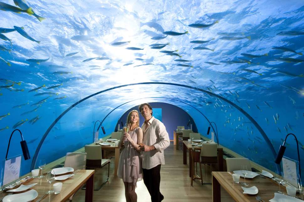 Ithaa Restoran