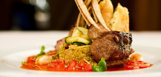 Janjeća rebrica u umaku od ruža