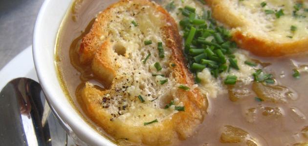 Juha od luka s plavim sirom