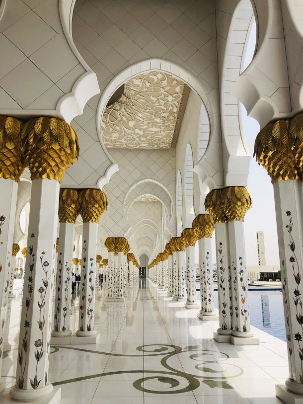 bijela dzamija abu dhabi
