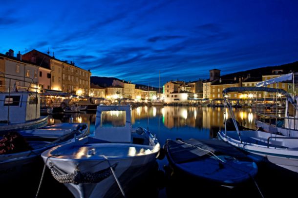 otok cres hrvatska grad cres