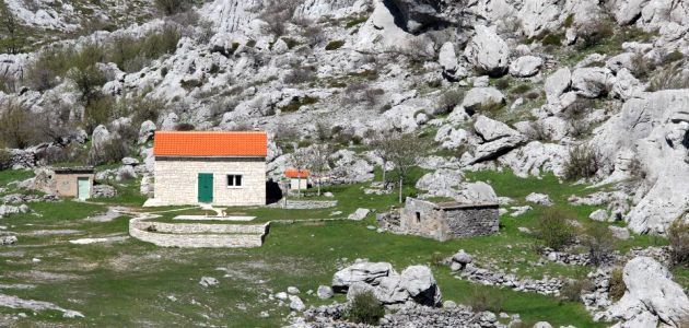 Planina Velebit i kanjon rijeke Zrmanje kriju tajnovite putove kultnog Winnetou indijanca