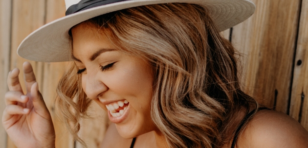 Da li da na zube stavite Ker ljuskice ili keramičke laminate pitanje je sad?