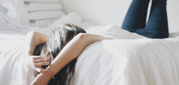 Odradite 4 minute vježbanja u krevetu i krenite sretni u novi dan