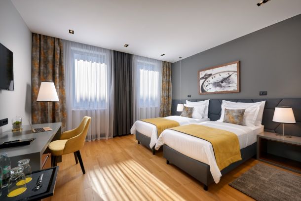 ora-hotel-1