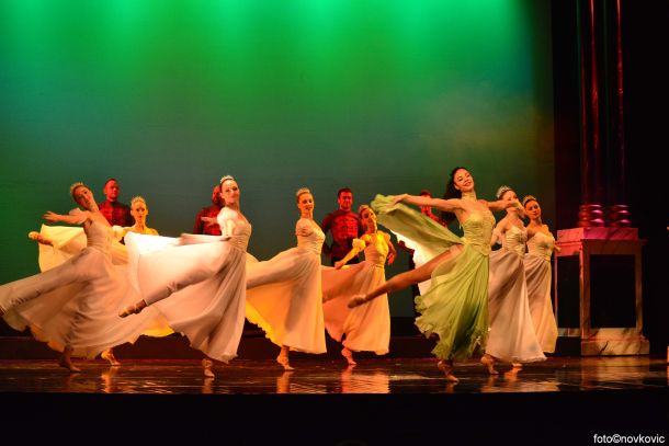 operetni-express-1