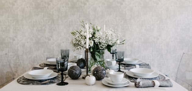 Zavodljiva linija tanjura Mirjane Mikulec