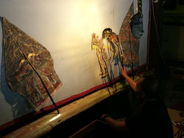 3 wayang