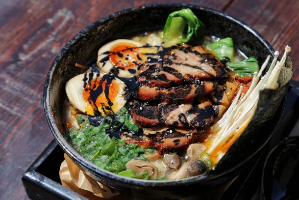 tonkatsu-svinjski-ramen