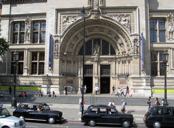 Victoria and Albert Museum