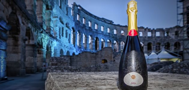 Doživite snažan dojam Krauthakerovog pjenušca Julija