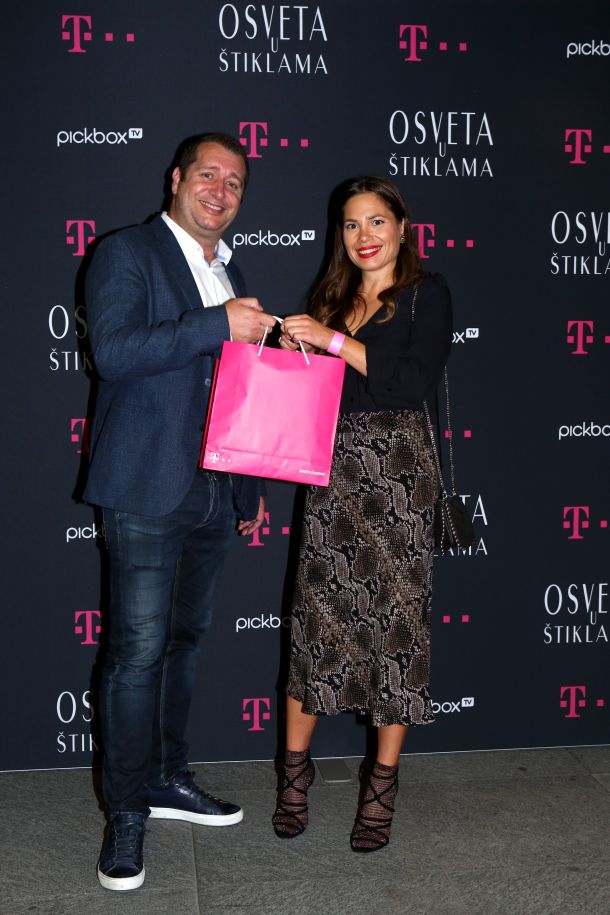 Richard Brešković, Lana Gojak-uručenje nagrade za NAJštiklu