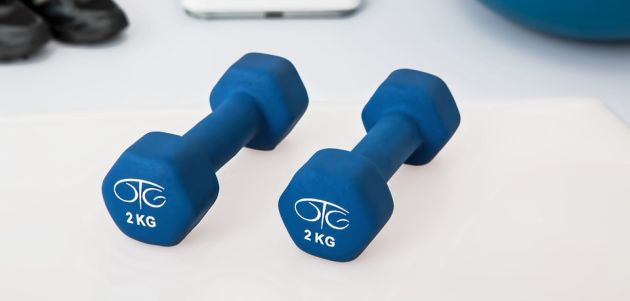 Vježbanje ili ne vježbanje s bučicama pitanje je sad