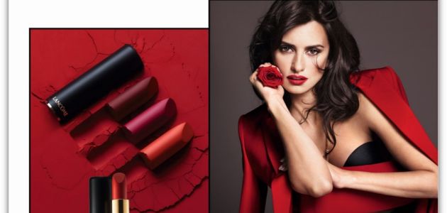 Eksplozivan look s mat ruževima u prvom planu