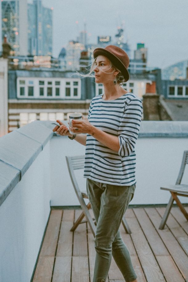 žena čaj grad fashion