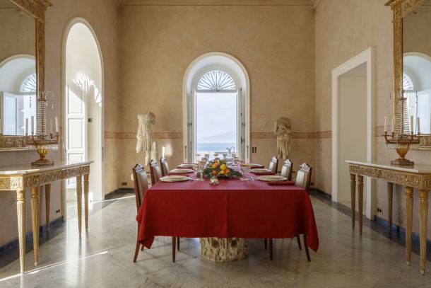 villa-amalfi-coast-sorrento-italy-blagovaona