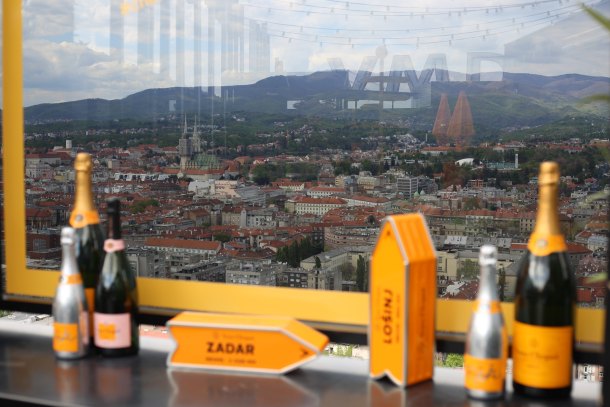 veuve-clicquot-rich-4