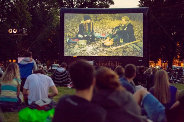 screen-on-the-green-1