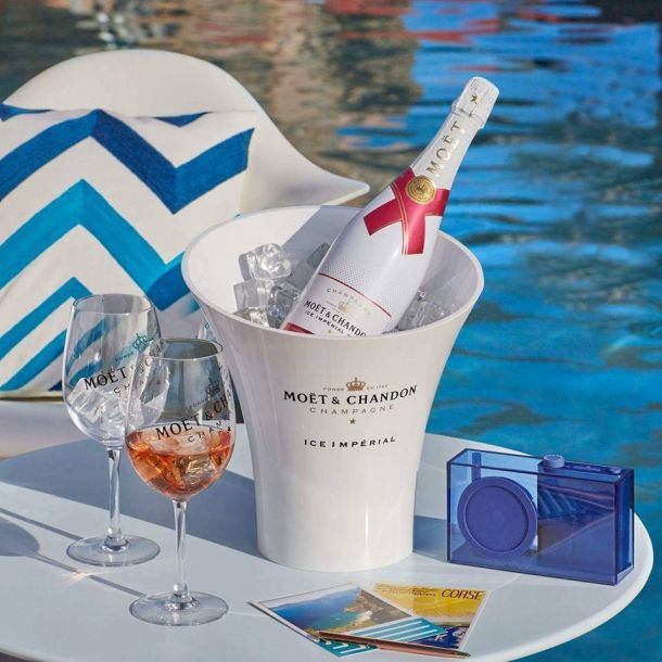 champagneMoet
