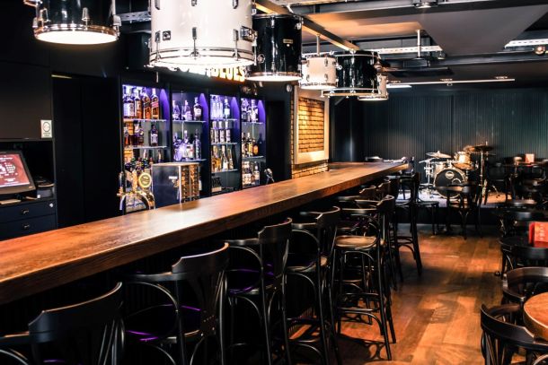 booze-blues-bar-unutrasnjost-1