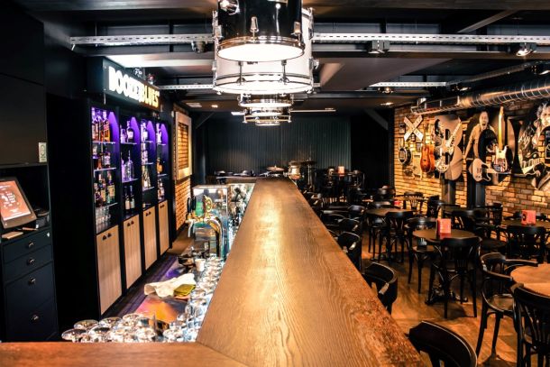 booze-blues-bar-unutrasnjost-2