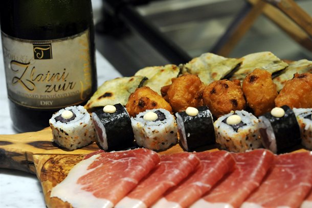 vino-uz-zolicu-reunion-hilton-08