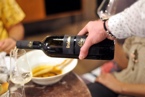 vino-uz-zolicu-reunion-hilton-11