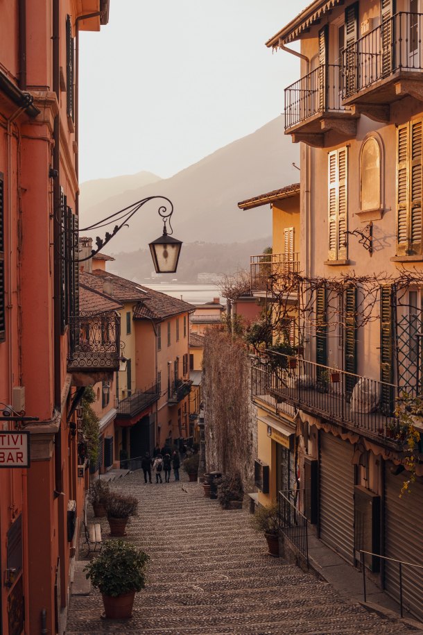 lago di como italija