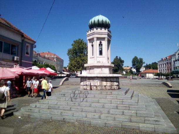 trg slobode tuzla