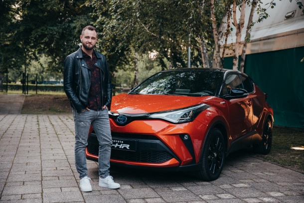 Matija Cvek uz novu Toyotu C-HR hybrid