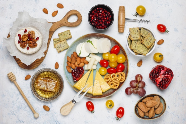 domaci kozji sir i domaci med