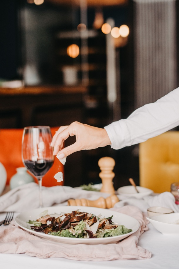 Lazni Svjedok vino hrana zrinjevac