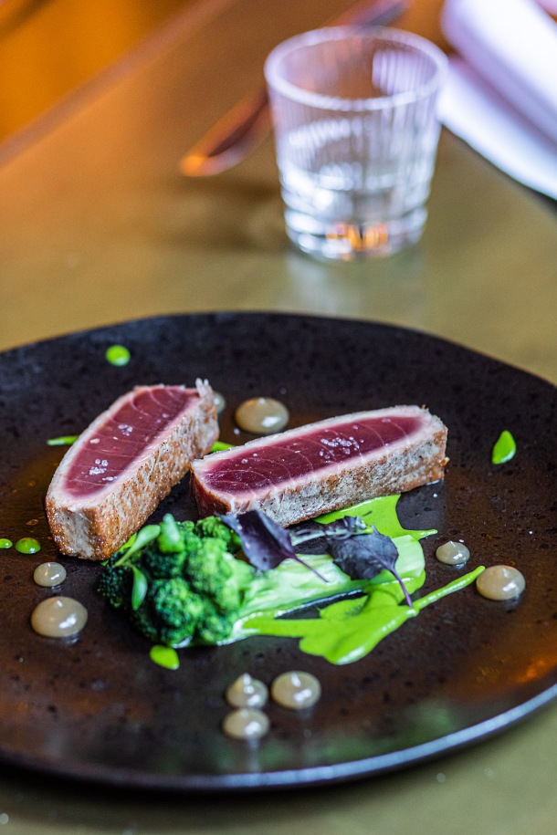 Tuna steak restoran barbieris