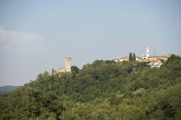istarski gradic mjesto momjan