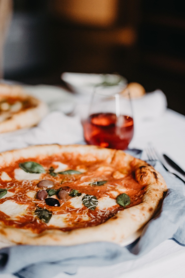 pizza zrinjevac amruseva Lazni Svjedok