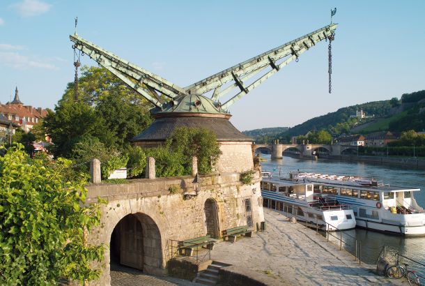 barokna dizalica kran Würzburg