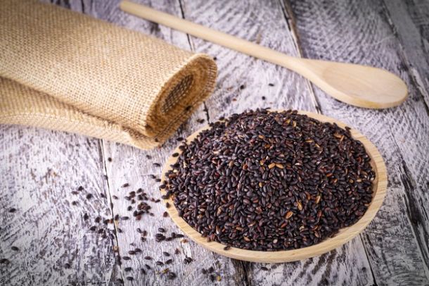 crna riza kuhanje priprema crne rize